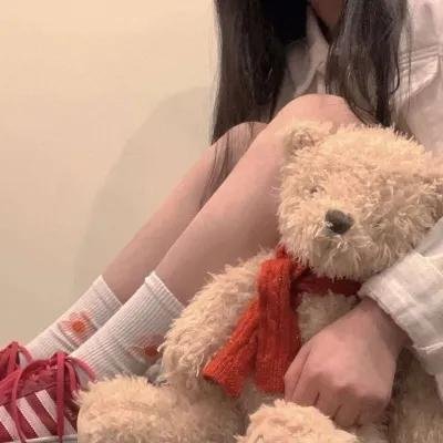 桃花含露又春风